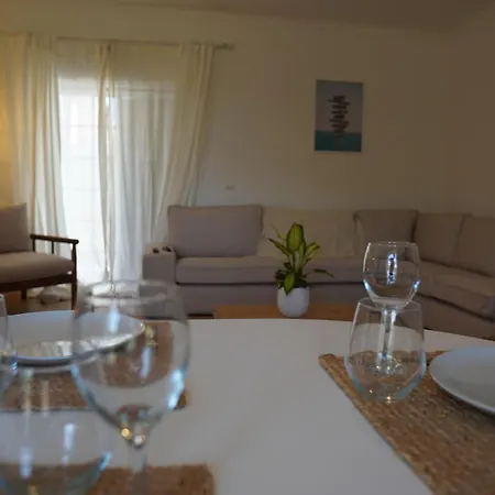 Villa Capsule Marisol Family Retreat